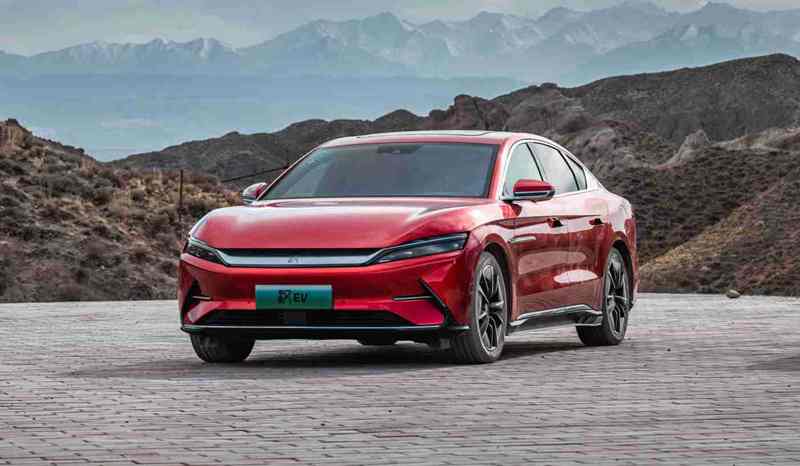 新能源汽車成趨勢，機器人激光切割機能起到什么作用？